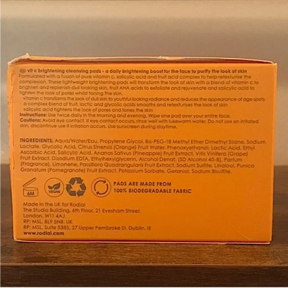 Rodial Vitamic C Brightening Cleansing Pads to Brighten and Renew, 50 Count - Picture 11 of 13